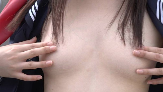 【ヌード画像】指ブラで乳首を隠している美少女ｗ（30枚） 23