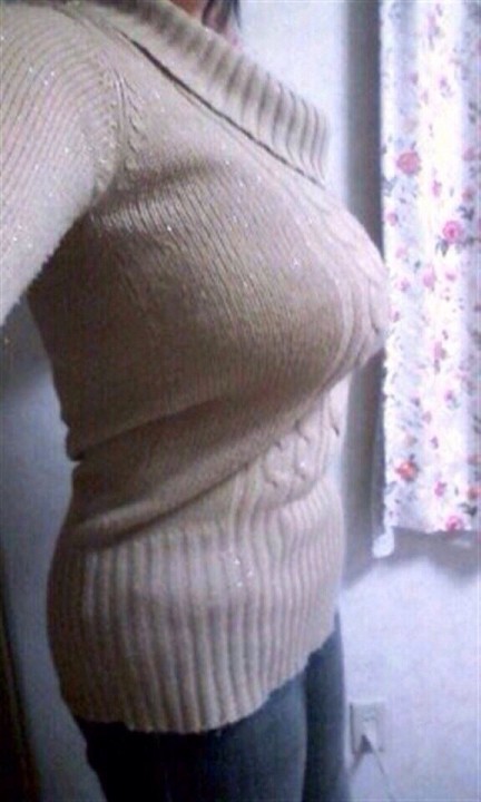 【ヌード画像】巨乳女がセーターを着た結果ｗ（32枚） 10