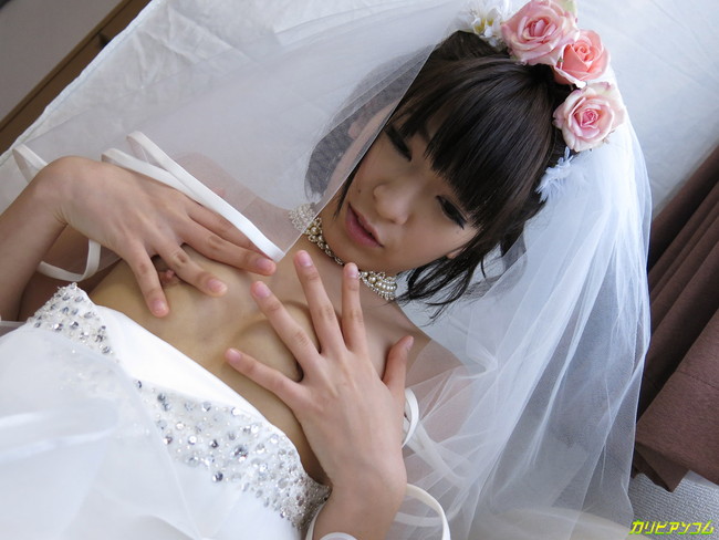 【ヌード画像】成宮ルリの花嫁姿やアイドルコスが美しいｗ（35枚） 27